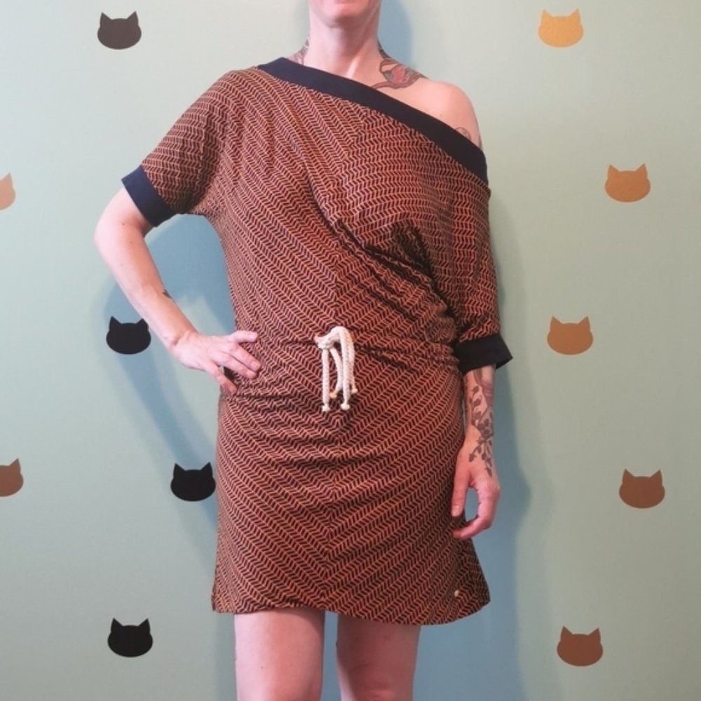 Skunkfunk SKFK Dress Off-Shoulder Gold Small